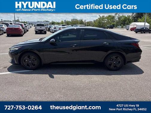 2022 Hyundai ELANTRA SEL