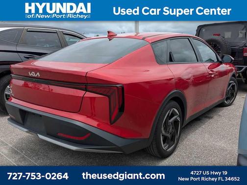 Currant Red 2025 Kia K4 EX