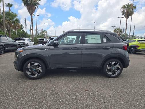 Ecotronic Gray w/Black Roof 2026 Hyundai VENUE SEL w/Two-Tone Roof