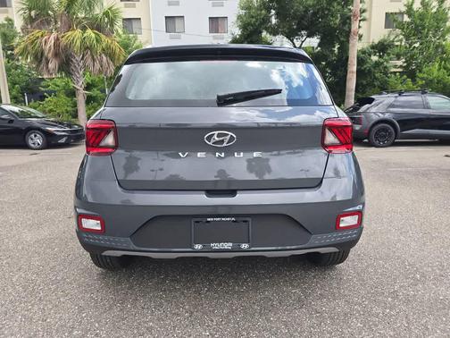 Ecotronic Gray w/Black Roof 2026 Hyundai VENUE SEL w/Two-Tone Roof