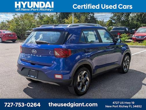 2023 Hyundai VENUE Limited
