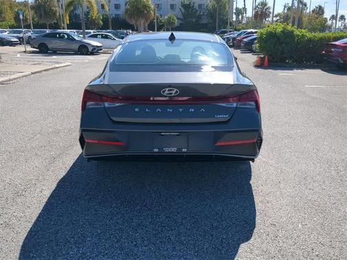 2026 Hyundai ELANTRA Limited