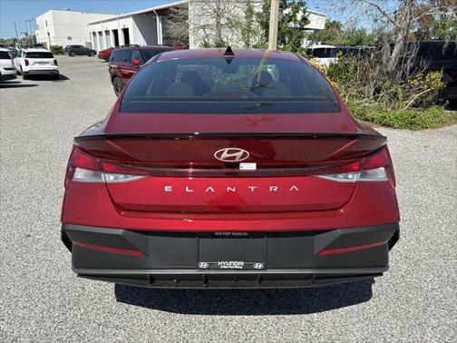 2025 Hyundai ELANTRA Sport