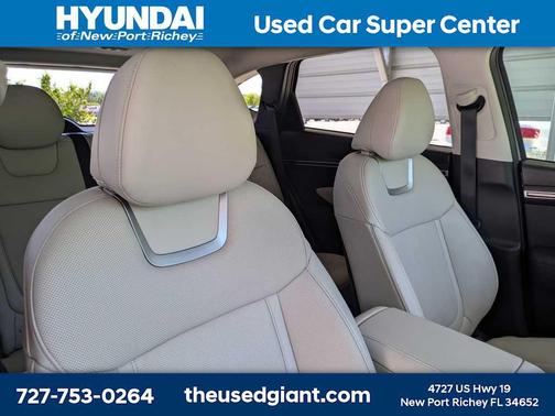 Shimmering Silver 2024 Hyundai TUCSON Limited