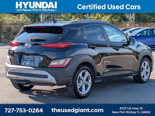 2023 Hyundai KONA SEL