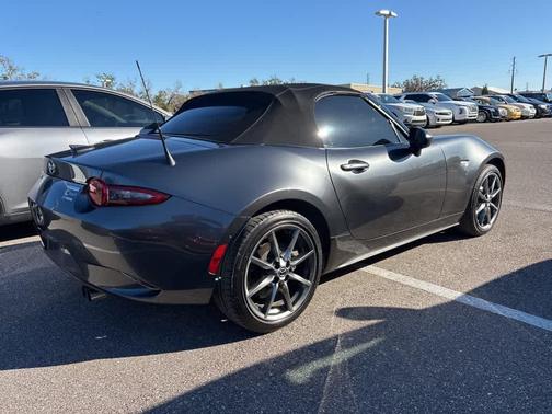 2022 Mazda MX-5 Miata Grand Touring