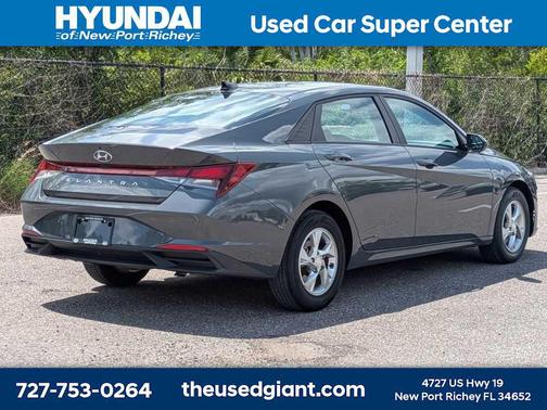 Ecotronic Gray 2023 Hyundai ELANTRA SE