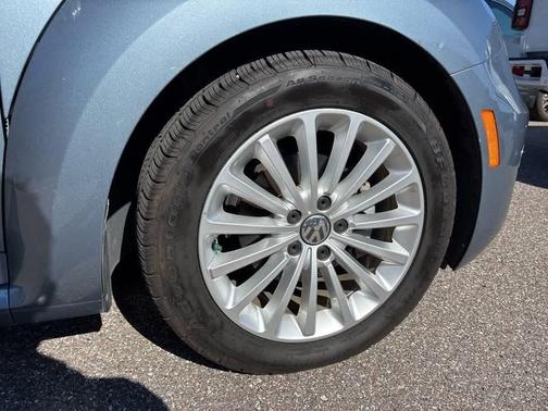 2019 Volkswagen Beetle 2.0T SE