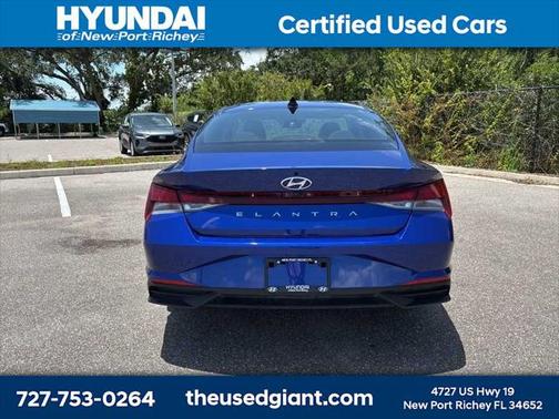 2023 Hyundai ELANTRA SEL