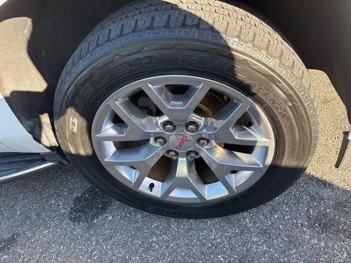 2018 GMC Yukon XL SLE