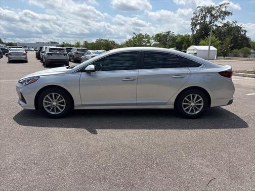 2018 Hyundai SONATA SE