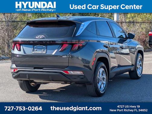 2023 Hyundai TUCSON SE