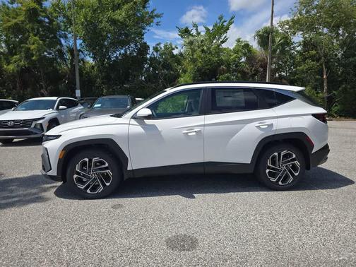 Serenity White Pearl 2026 Hyundai TUCSON SEL Plus