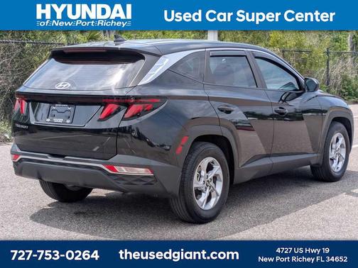 Phantom Black 2023 Hyundai TUCSON SE