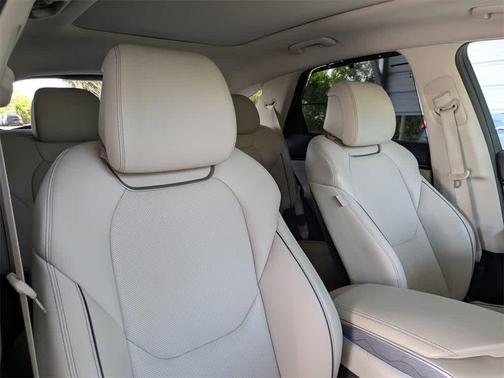 2022 Genesis GV70 2.5T AWD