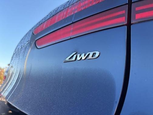 2022 Genesis GV70 2.5T AWD