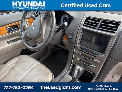 2011 Lincoln MKX Base