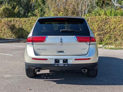 2011 Lincoln MKX Base