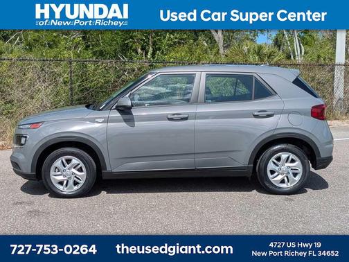 2023 Hyundai VENUE SE