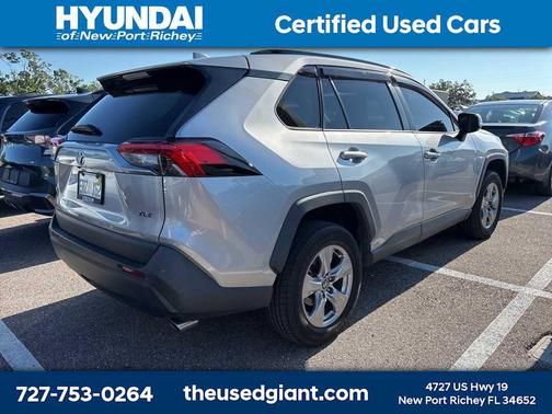 2022 Toyota RAV4 XLE