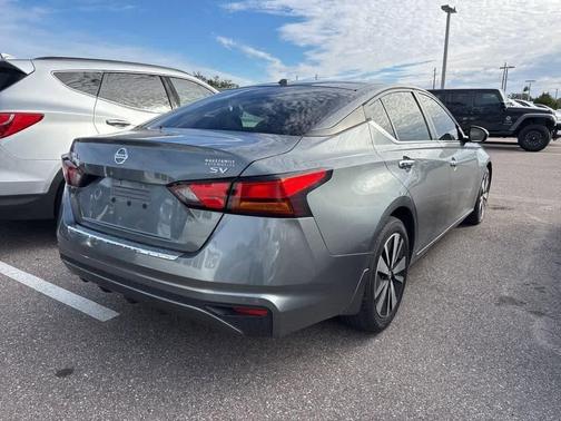 2021 Nissan Altima 2.5 SV
