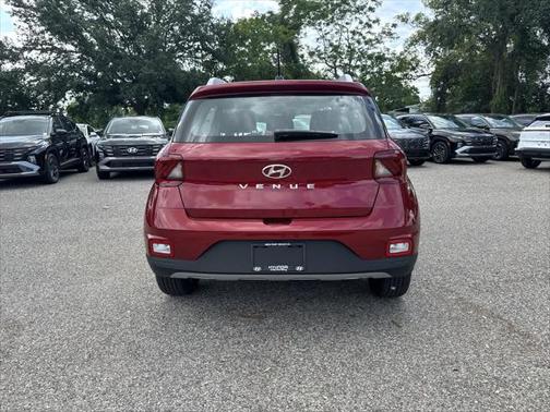2025 Hyundai VENUE Limited