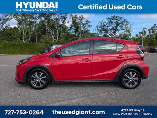 2018 Toyota Prius c Two