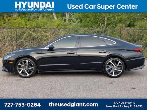 Phantom Black 2021 Hyundai SONATA SEL Plus