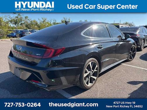 Phantom Black 2021 Hyundai SONATA SEL Plus