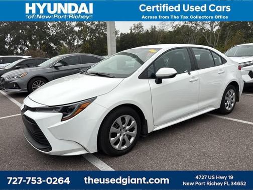 2024 Toyota Corolla LE