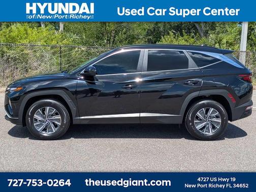 Black Pearl 2024 Hyundai TUCSON Hybrid Blue