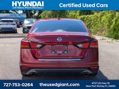 2022 Nissan Altima SR FWD
