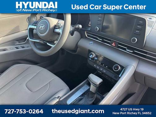 2023 Hyundai ELANTRA SEL