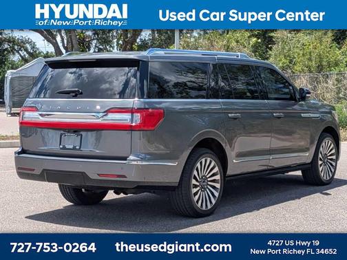 Asher Gray 2021 Lincoln Navigator Reserve