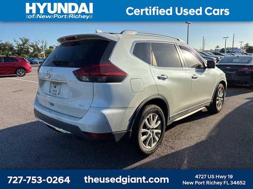 2018 Nissan Rogue SV