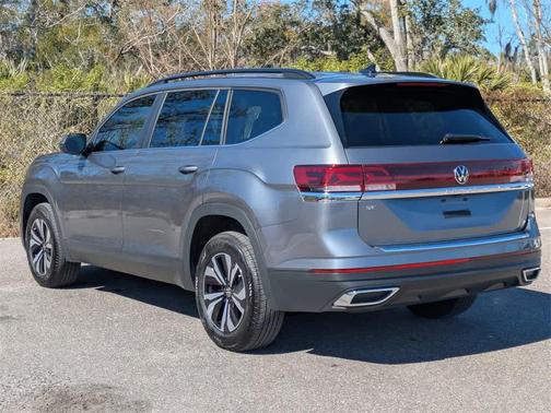 2024 Volkswagen Atlas 2.0T SE