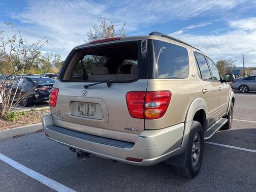 2003 Toyota Sequoia SR5