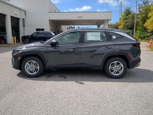Hampton Gray 2026 Hyundai TUCSON SE