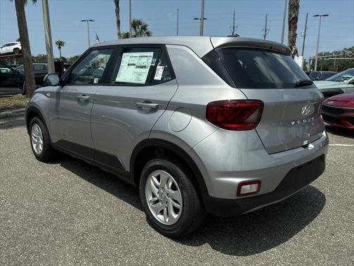 2025 Hyundai VENUE SE