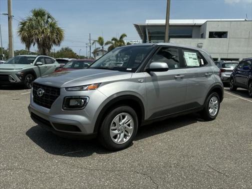 2025 Hyundai VENUE SE