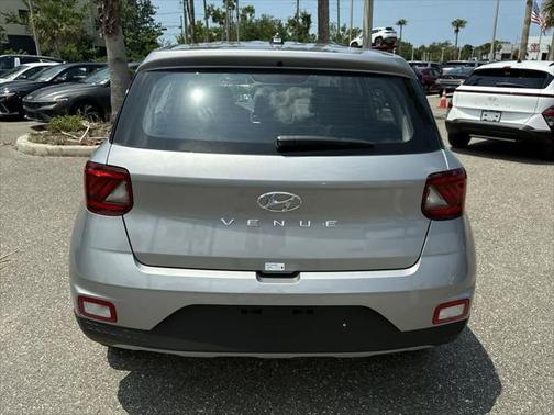 2025 Hyundai VENUE SE