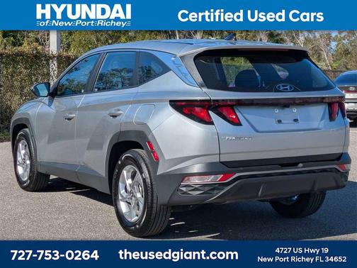 2024 Hyundai TUCSON SE