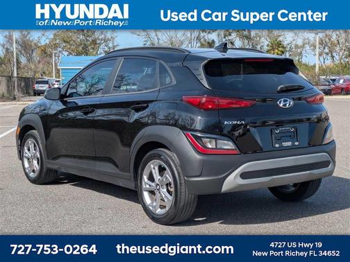 2023 Hyundai KONA SEL