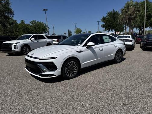 2025 Hyundai SONATA Hybrid Limited