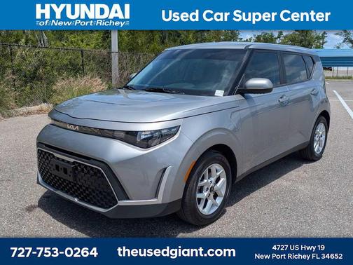 Steel Gray 2023 Kia Soul LX