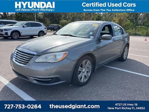 2012 Chrysler 200 Touring