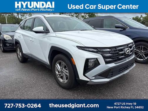 2025 Hyundai TUCSON SE