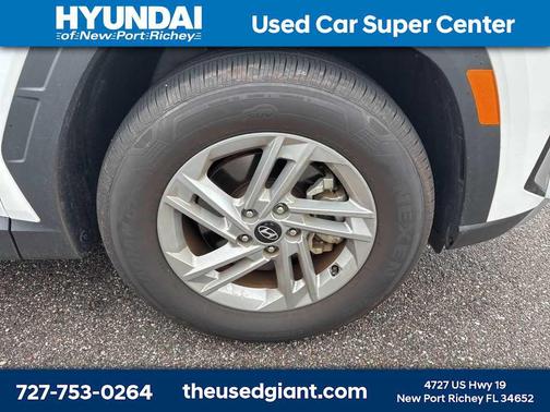 2025 Hyundai TUCSON SE