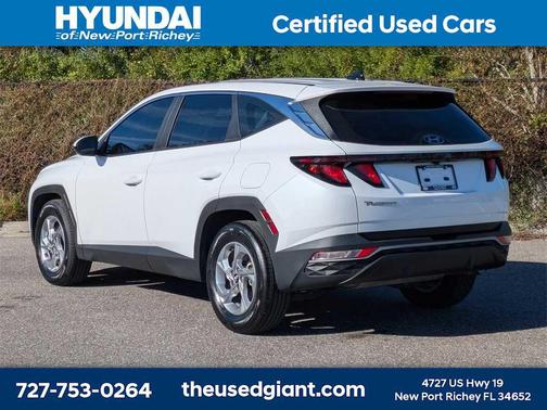 2024 Hyundai TUCSON SE