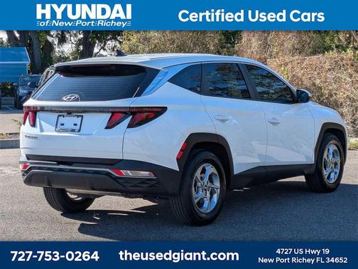 2024 Hyundai TUCSON SE